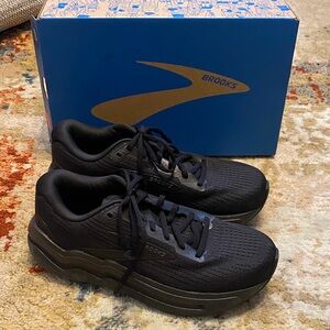 Brooks Ghost Max 2, W7.5